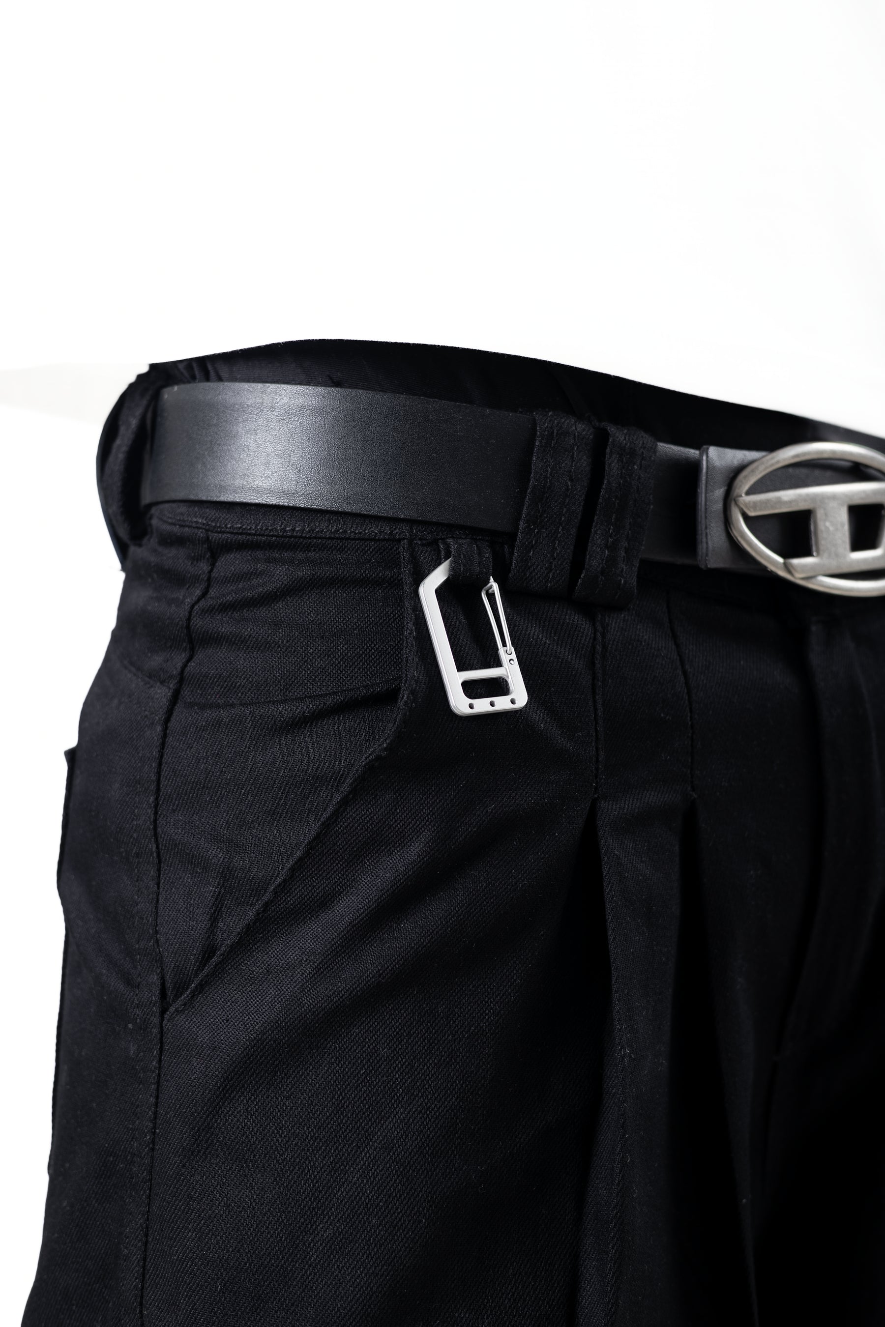 Black Pleated Balloon Pants